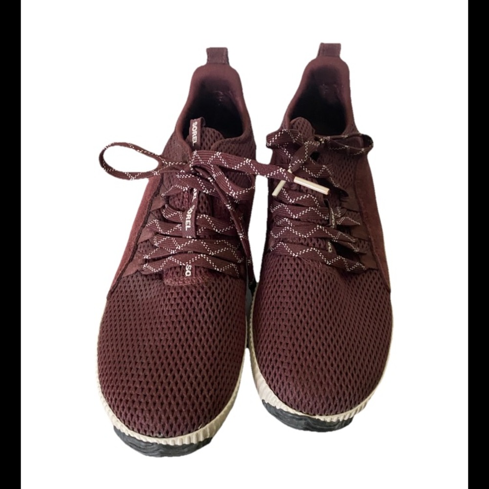 Sorel Out N About Low Waterproof Sneakers 9 Women,s.